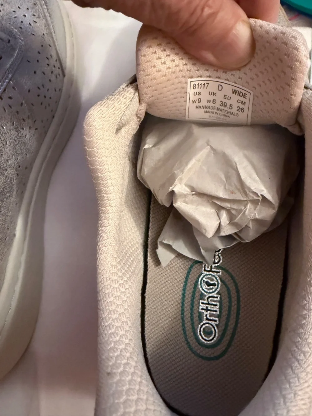 MISMATCHED / SPLIT-SIZE PAIR, Left Shoe-Size 9.5 Wide Right Shoe- 9W BRAND NEW